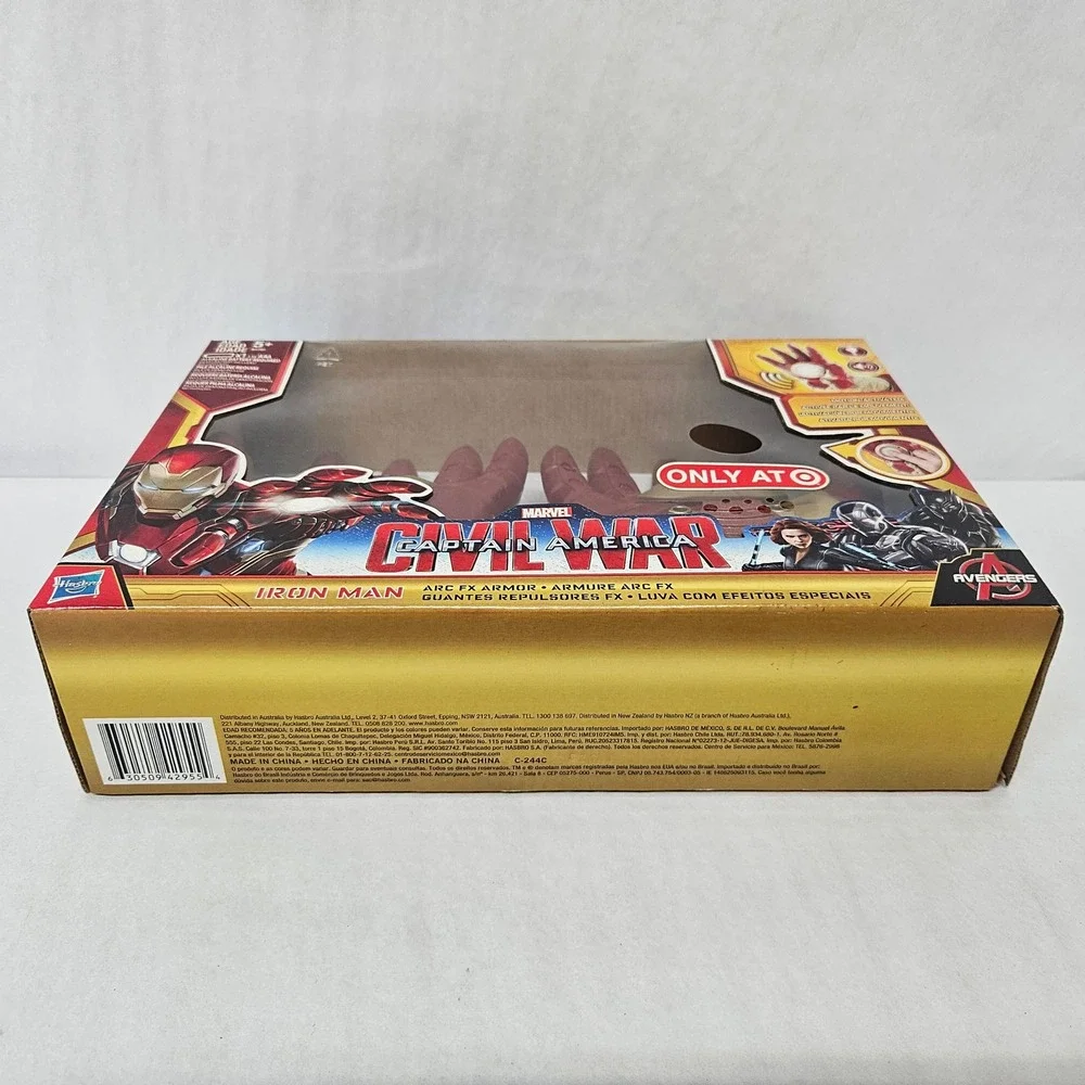 Hasbro Marvel Civil War Iron Man Arc FX Armor Gloves Motion Lights Sounds B5780